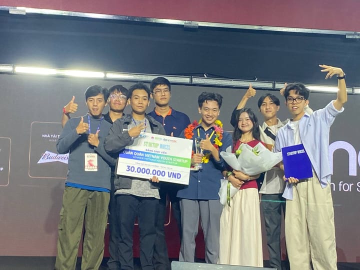 Ecombox quán quân Vietnam Youth Startup
